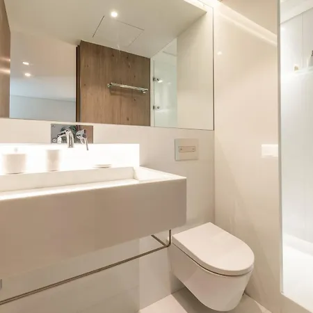 Appartamento Guestready - Fantastic Retreat In Carlos Lisbona